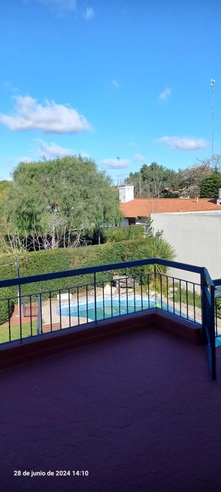 Victoria 3 Bed And Breakfast 埃塞萨 外观 照片