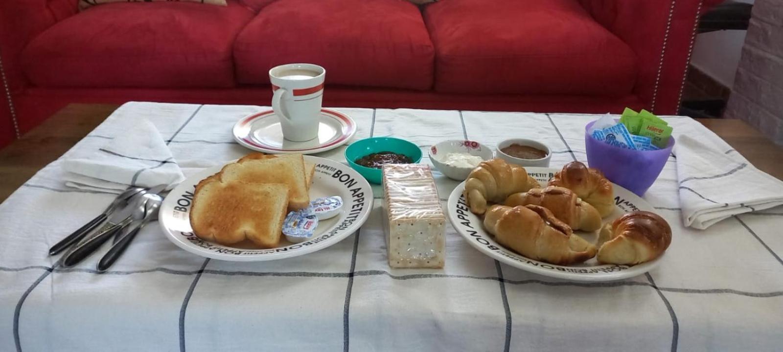 Victoria 3 Bed And Breakfast 埃塞萨 外观 照片